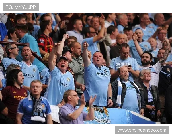 皇马曼城高管赛前会面 互赠纪念品增情谊 皇马曼城高管赛前会面 互赠纪念品增情谊